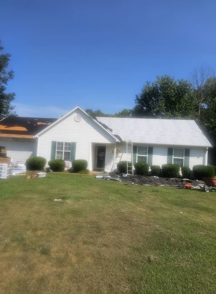 Metal roof system installed on a Dyersburg, TN home by Crawford Residential and Industrial Repair.