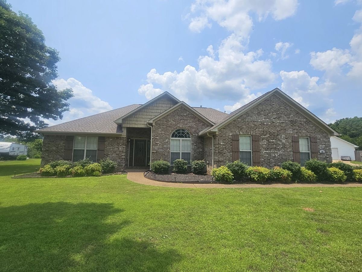 Well-maintained residential roofing in Jackson, TN by Crawford Residential and Industrial Repair.